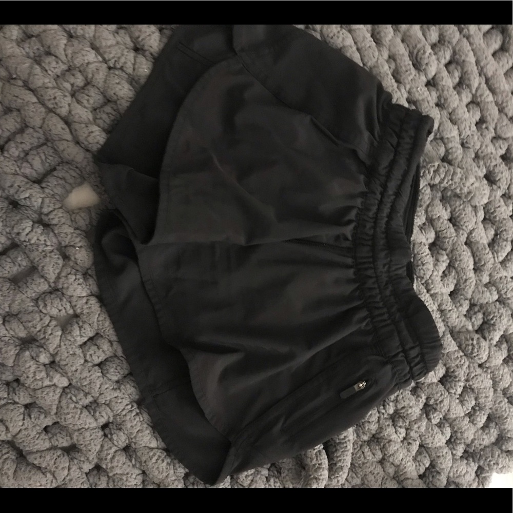 black lulu shorts